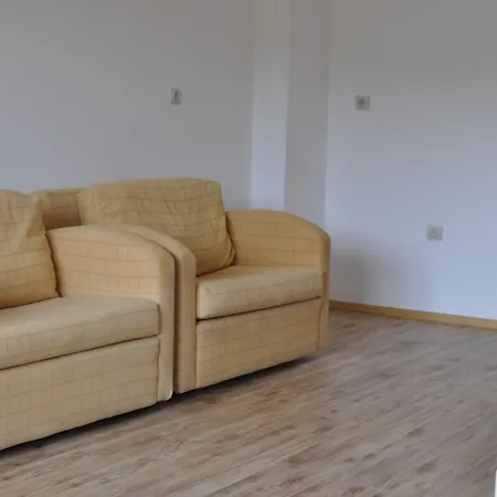 호텔 Gardenia Hills 3*