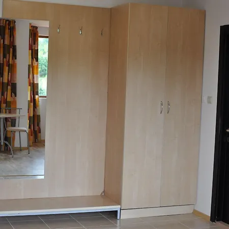 호텔 Gardenia Hills 3*