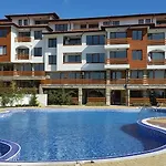 Gardenia Hills Hotell
