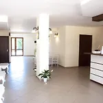 Hotell Gardenia Hills 3*