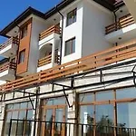 Gardenia Hills Hotell