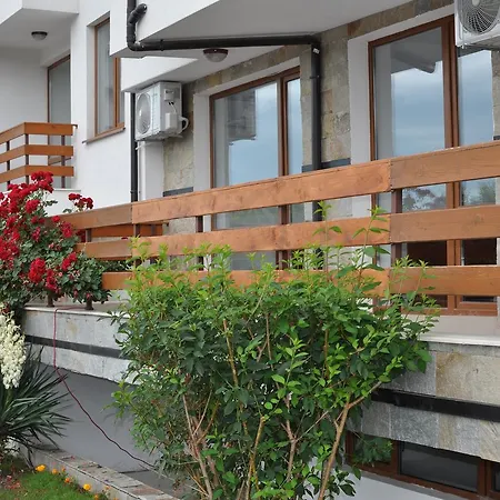 Ξενοδοχείο Gardenia Hills 3*