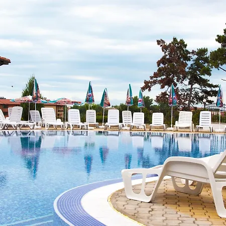 Gardenia Hills 3*