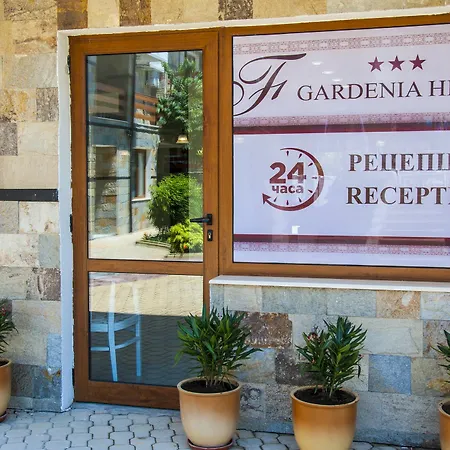 Gardenia Hills