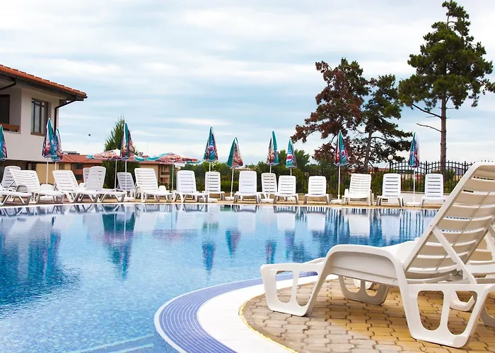 Gardenia Hills 3*