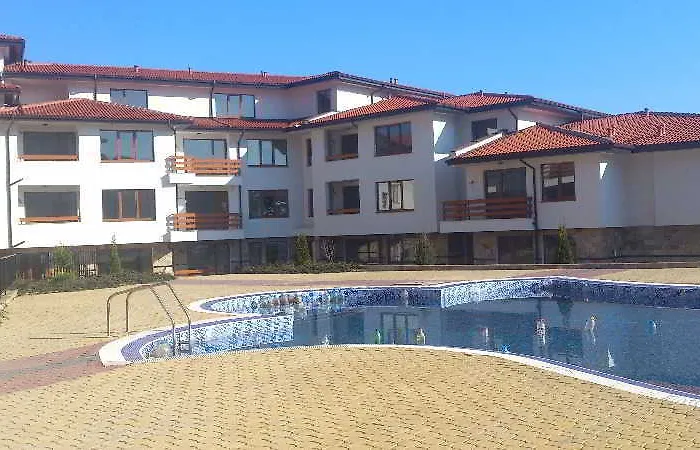 Gardenia Hills Sunny Beach