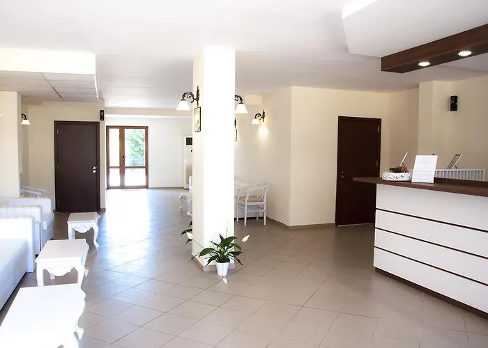 Otel Gardenia Hills 3*